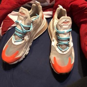 Nike Air 270 react size 8 good quality!